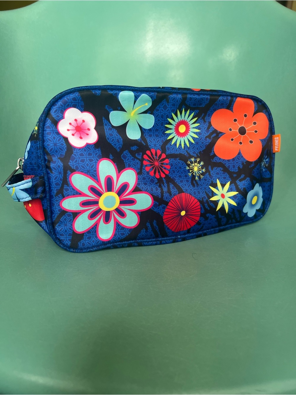 Pylones cosmetic bag